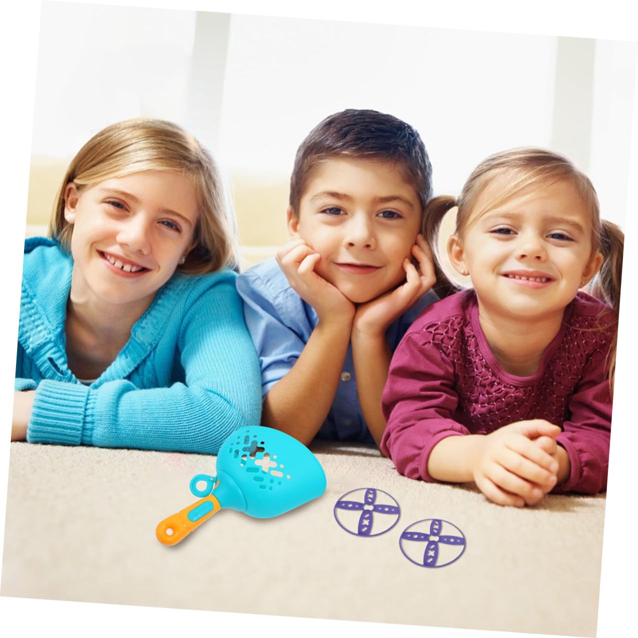 FOMIYES Set da 2 Dischi Volanti con Lanciatore a Corda per Giocattoli Volanti Leggeri in Plastica per attività all’Aperto Gioco Interattivo di Gruppo per Divertimento e Coordinazione