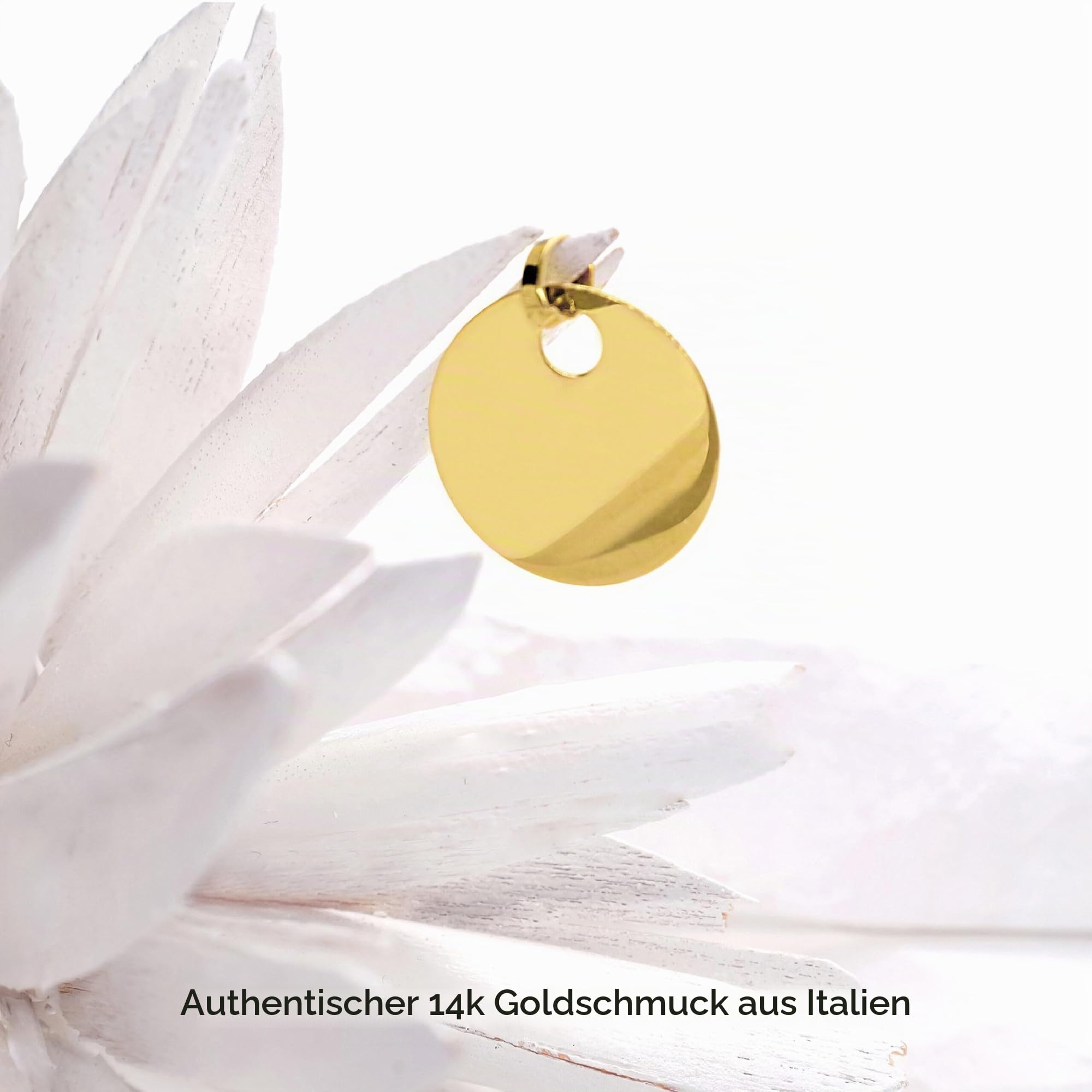 forme di Lucchetta - 14 Karat Gold runden Anhänger Gravurplatte, 16mm Medaille, Echtes Gold Charm für Mädchen Kind ideal für Armbänder und Ketten (bis zu 4mm) | 16mm Medaille, Echtes Gold Charm für Mädchen Kind ideal für Armbänder und Ketten (bis zu 4mm)