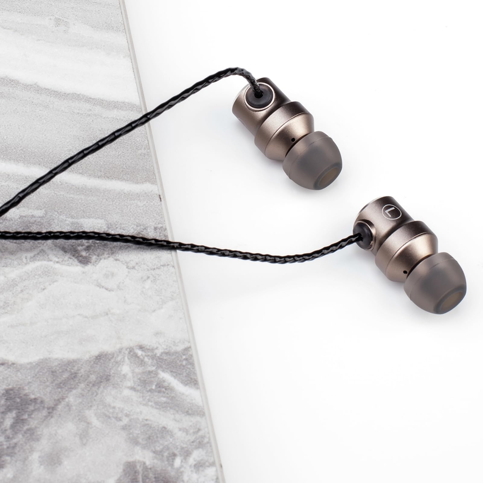Amazon.co.jp: TINHIFI C 0ヘッドホン、ハイファイIEM、PU+チタン複合