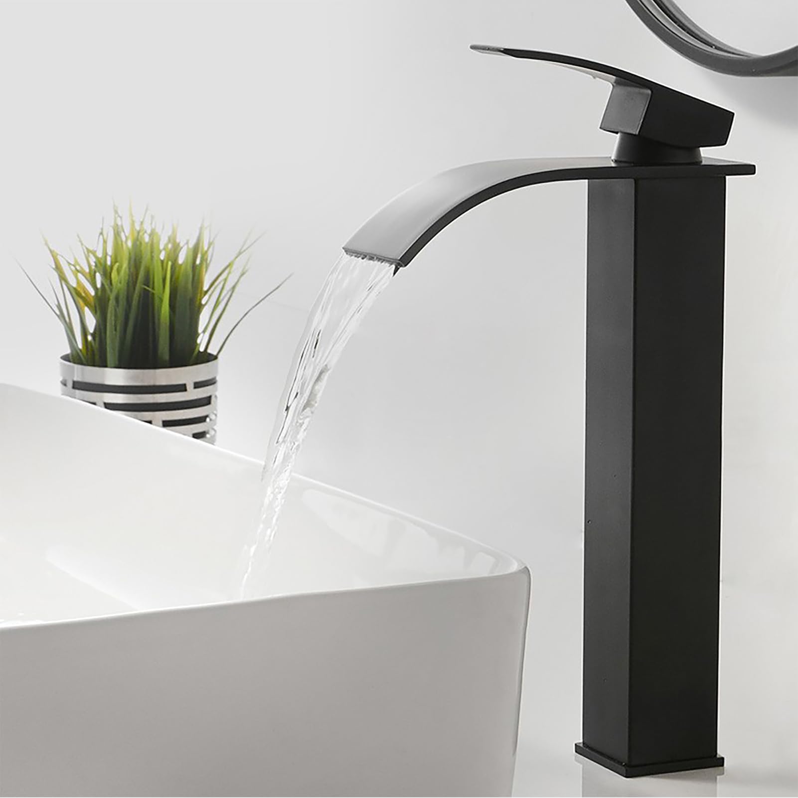 XWIHTR Rubinetto da bagno a cascata, rubinetto per lavabo, rubinetto per lavabo a una maniglia; bocca calda e fredda, risparmio idrico; rubinetto da bagno in ottone in acciaio inox (nero-h)
