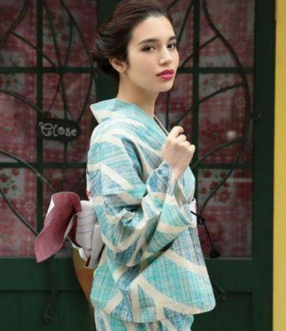 夏着物 正絹 変わり絽“涼やかな格子にススキと勝ち虫”訪問着 H-86