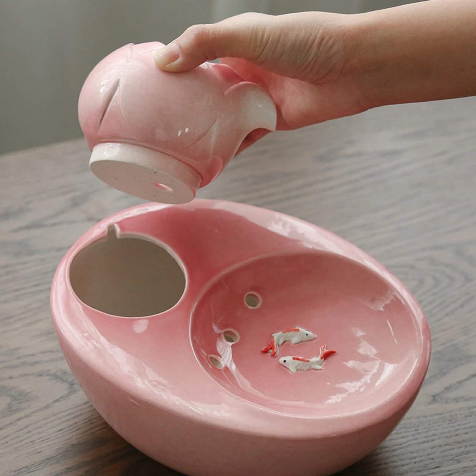 Fontanella per Animali Domestici in Ceramica, Fontana per Cani in Porcellana, Erogatore d'Acqua per Fontana Potabile per Animali Domestici Ultra Silenzioso da 1,3 L con 5 Filtri di Ricambio