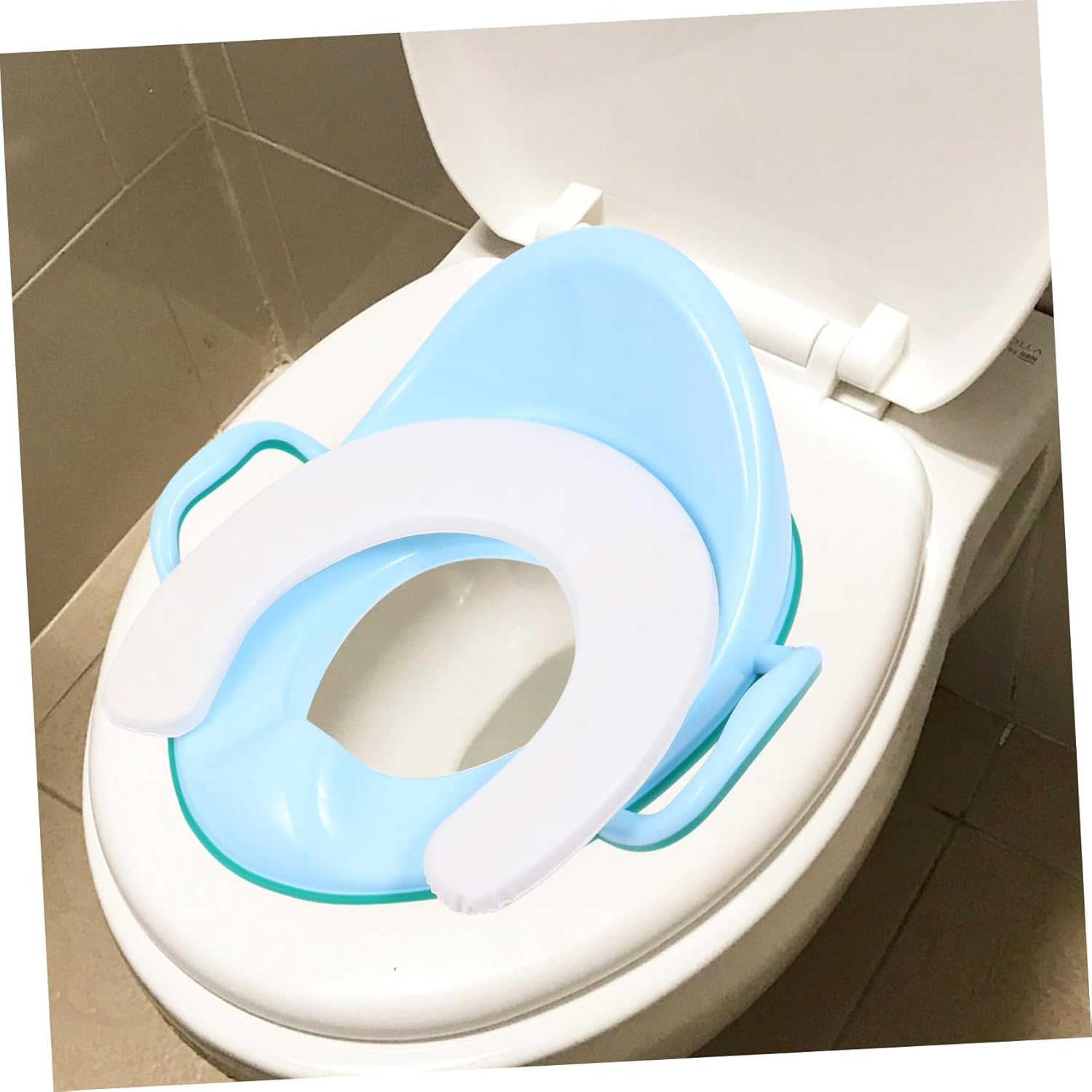 1Set Potty Training Seat with Handles Material Comfortable Cushioned Design for Easy Toilet Training