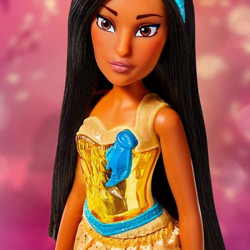 Miniatura 4 de Disney Princess Royal Shimmer Pocahontas - Muñeca de moda con falda y accesorios, juguete para niños a partir de 3 años