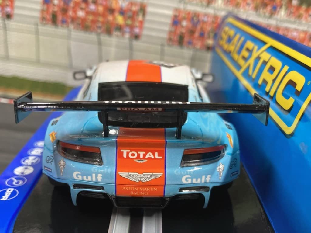 スロットカー 1/32 Aston Martin Gulf Racing Scalsicスロットカー1:32 c3622 aston martin vantage gt3 gulf