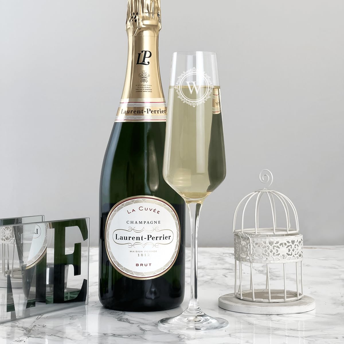 BGExpress Personalised Ornate Monogram Champagne Flute – Custom Engraved Glass with Initial, 180ml Elegant Gift for Wedding, Anniversary, Birthday or Celebration