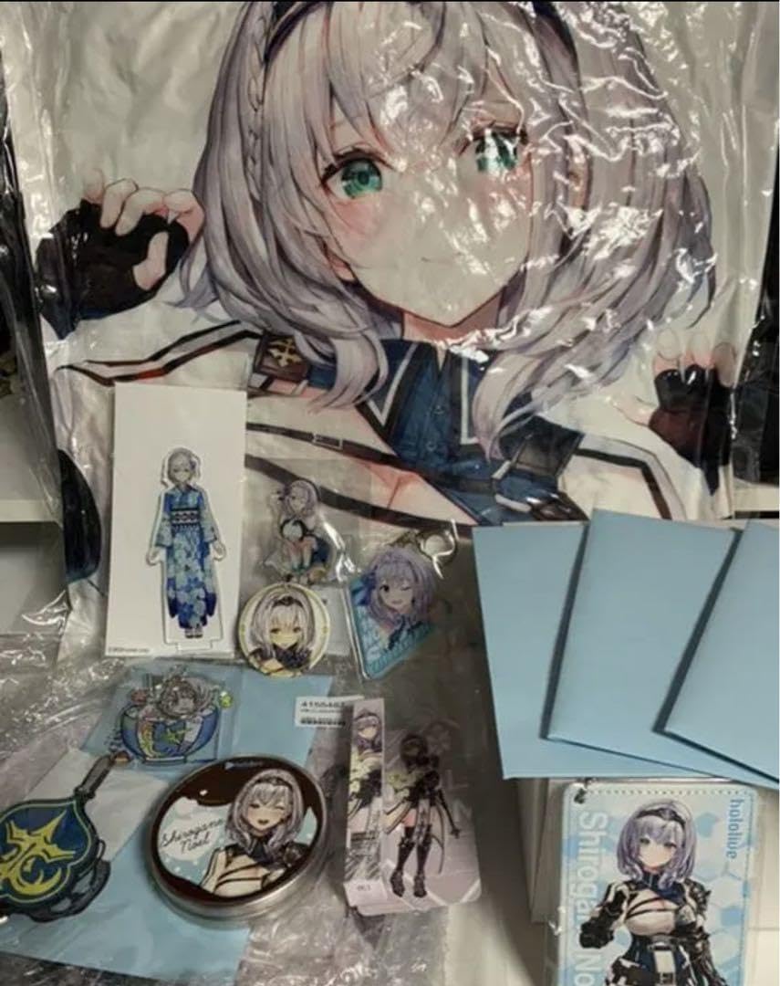 Amazon.co.jp: 白銀ノエル グッズセット売り : おもちゃ