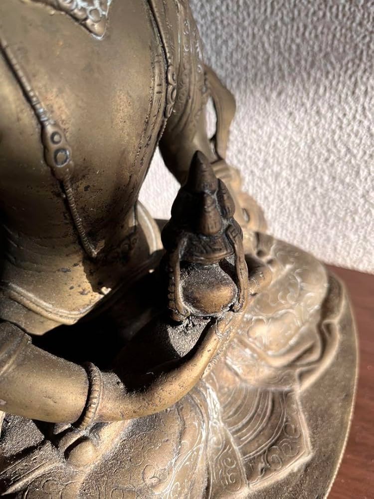 Amazon｜ネパール仏像白多羅菩薩ターラ菩薩 銅真鍮骨董品阿弥陀