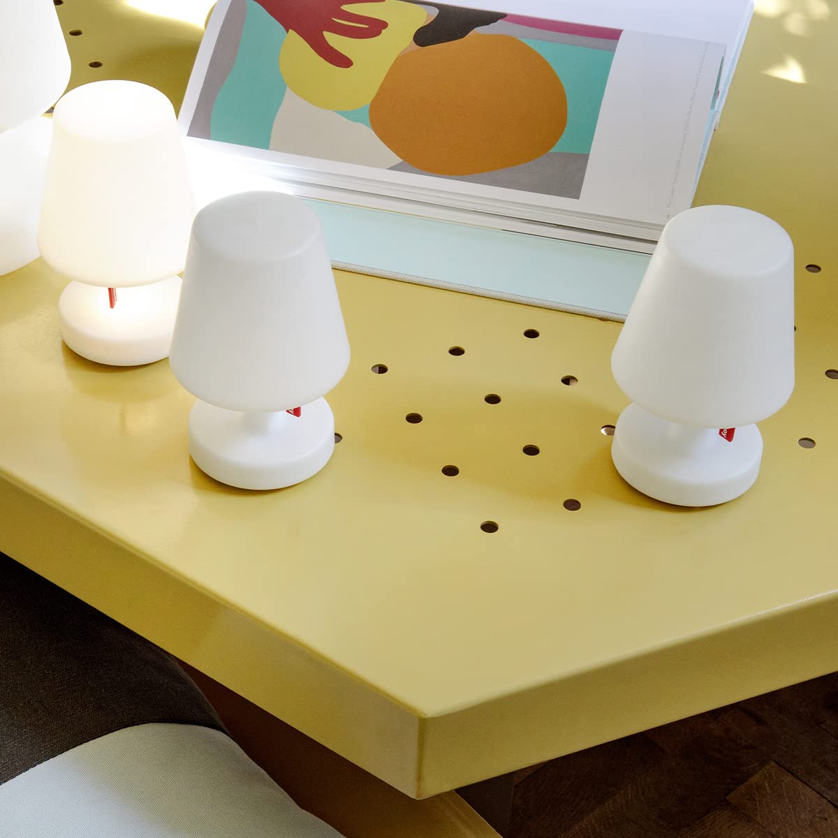 Fatboy® Edison the Mini | Lámpara de mesa blanca pequeña | Mini bombillas LED recargables | Juego de lámparas de mesa para interior y exterior |