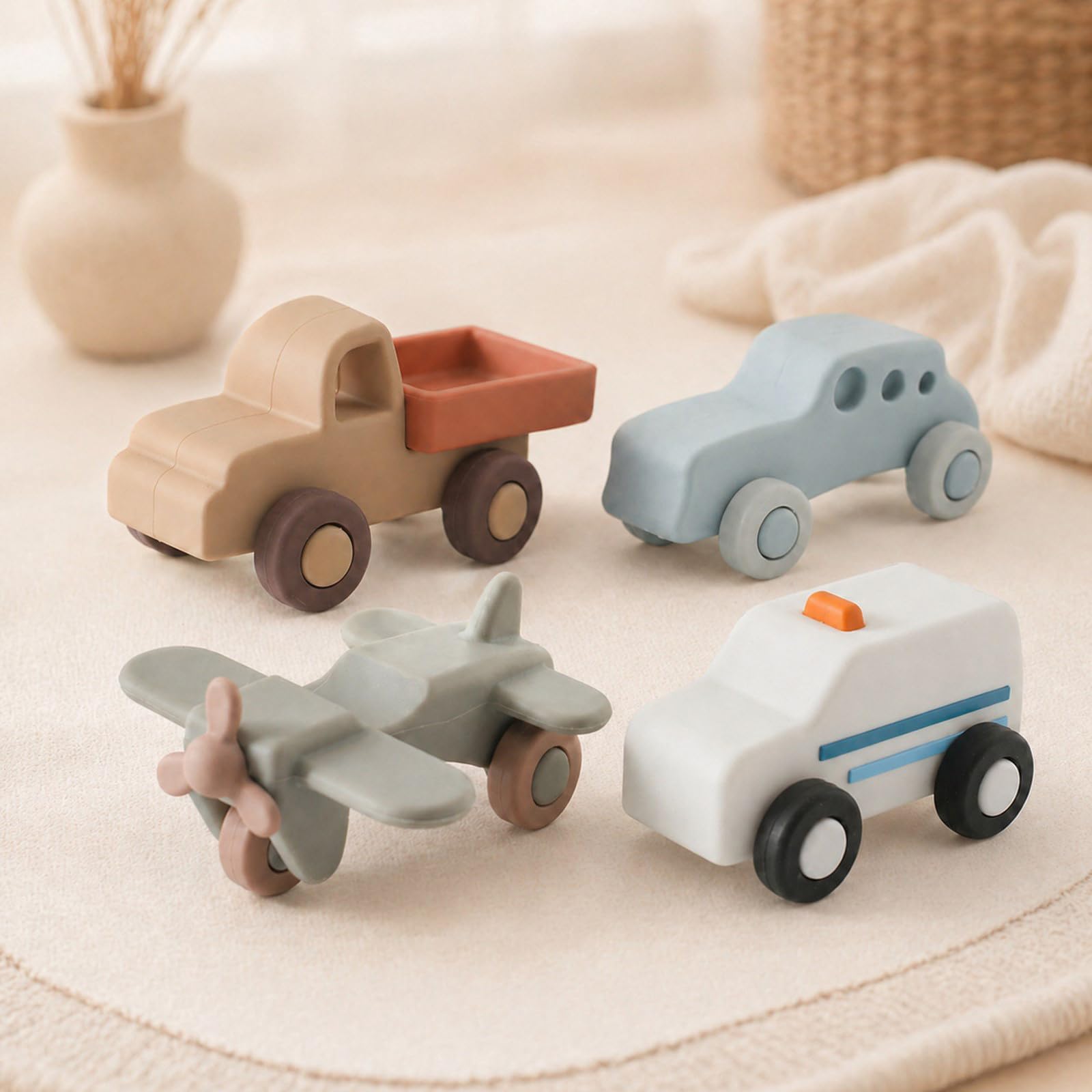 4 Stück Silikon Beißspielzeug, lustiges Auto Form, beruhigender Beißring für Babys und Kleinkinder, Unterhaltung, Linderung von Zahnungsschmerzen, sensorisches Baby Beißring Spielzeug