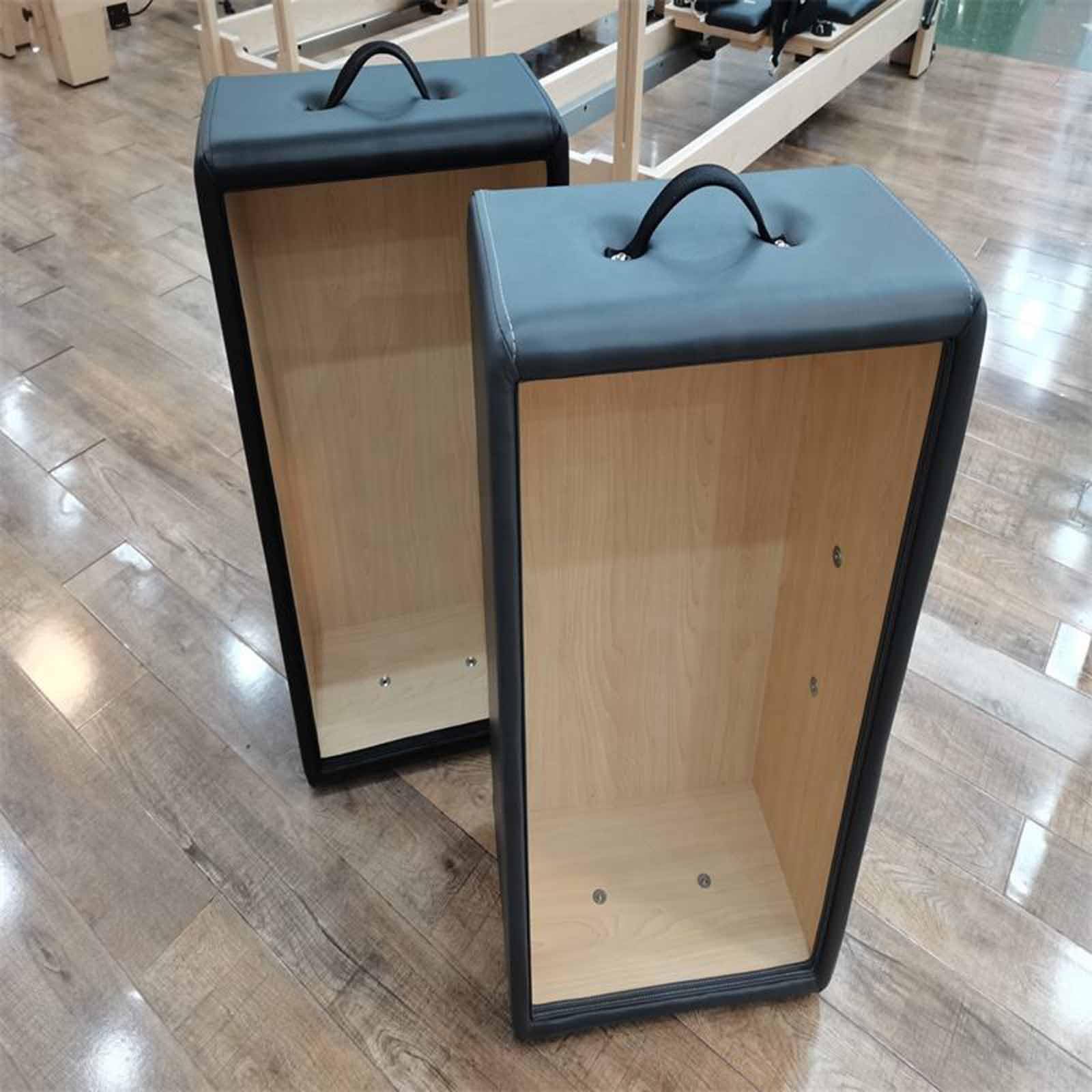 NILoykg& Pilates Sitting Box per Tutte Le Macchine Reformer, Sitting Box Pilates Trainer Attrezzatura da Palestra Accessori Pilates per Esercizi Che Migliorano La Gamma di Movimento