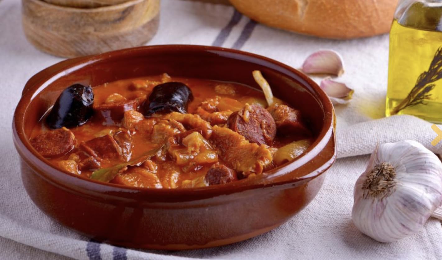 Trippa in salsa con chorizo ​​e sanguinaccio 560gr (Confezione da 4). Trippa alla Madrilena. Ricetta familiare, fatta in casa e artigianale. Conserve gourmet. Prodotto 100% fabbricato Spagna.
