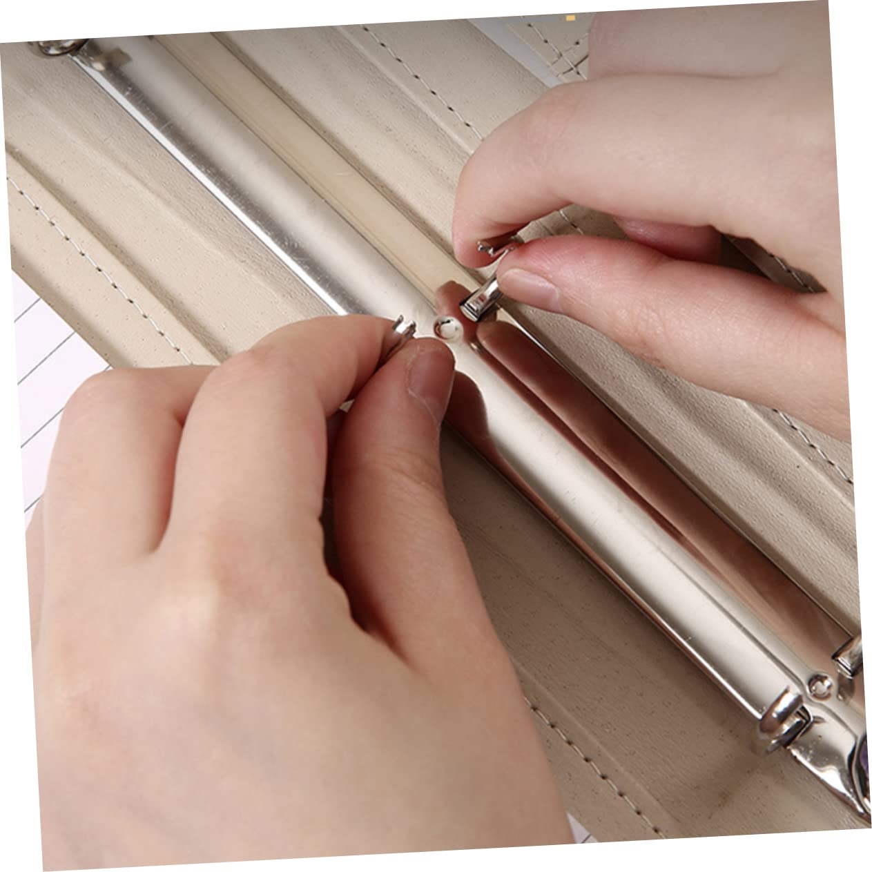 SHINEOFI Carpeta de Oficina de Cuero Pu Marrón Diseño de Múltiples Ranuras y Bolsillos para Documentos, Carpeta de Archivos Profesional para Almacenamiento Conveniente en Oficina