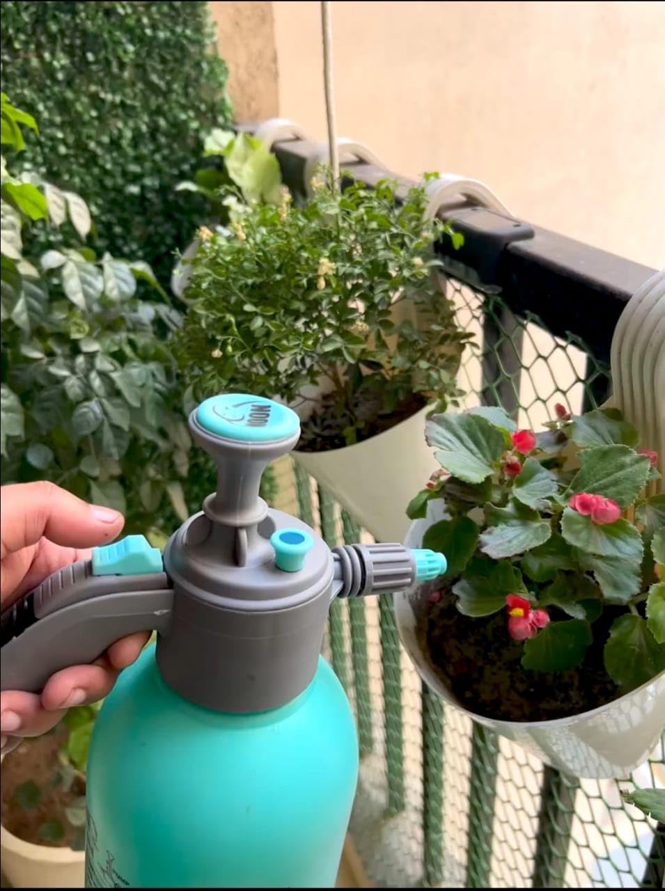 Primil2ltr Garden spreyer Pressure Pump Moon-image-23