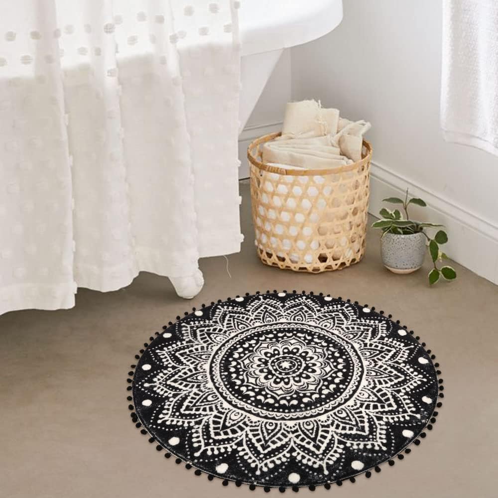 Alfombra redonda pequeña de 2.3 pies, diseño de mandala negra, bohemia, con pompones, flecos, lavable, tapete de ducha circular suave, antideslizante, linda, alfombra circular para fregadero, 5