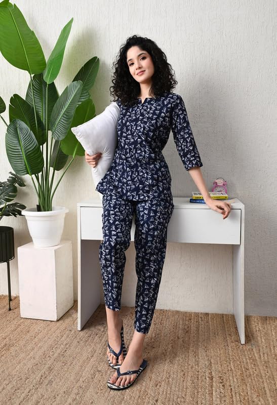 Image of Ichaa Women's Cotton Printed Round-Neck Night Suit Set with Pocket