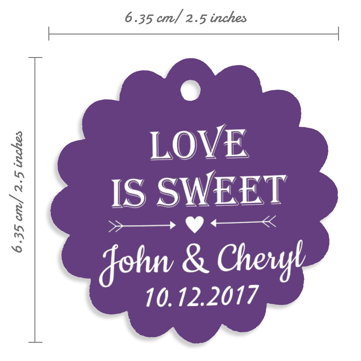 100 Etichette Regalo Personalizzate 'Love Is Sweet' - Cartellini Con Bordo A Conchiglia, 4.5x4.5 Cm - Per Bomboniere, Wedding Party, Confezioni Regalo