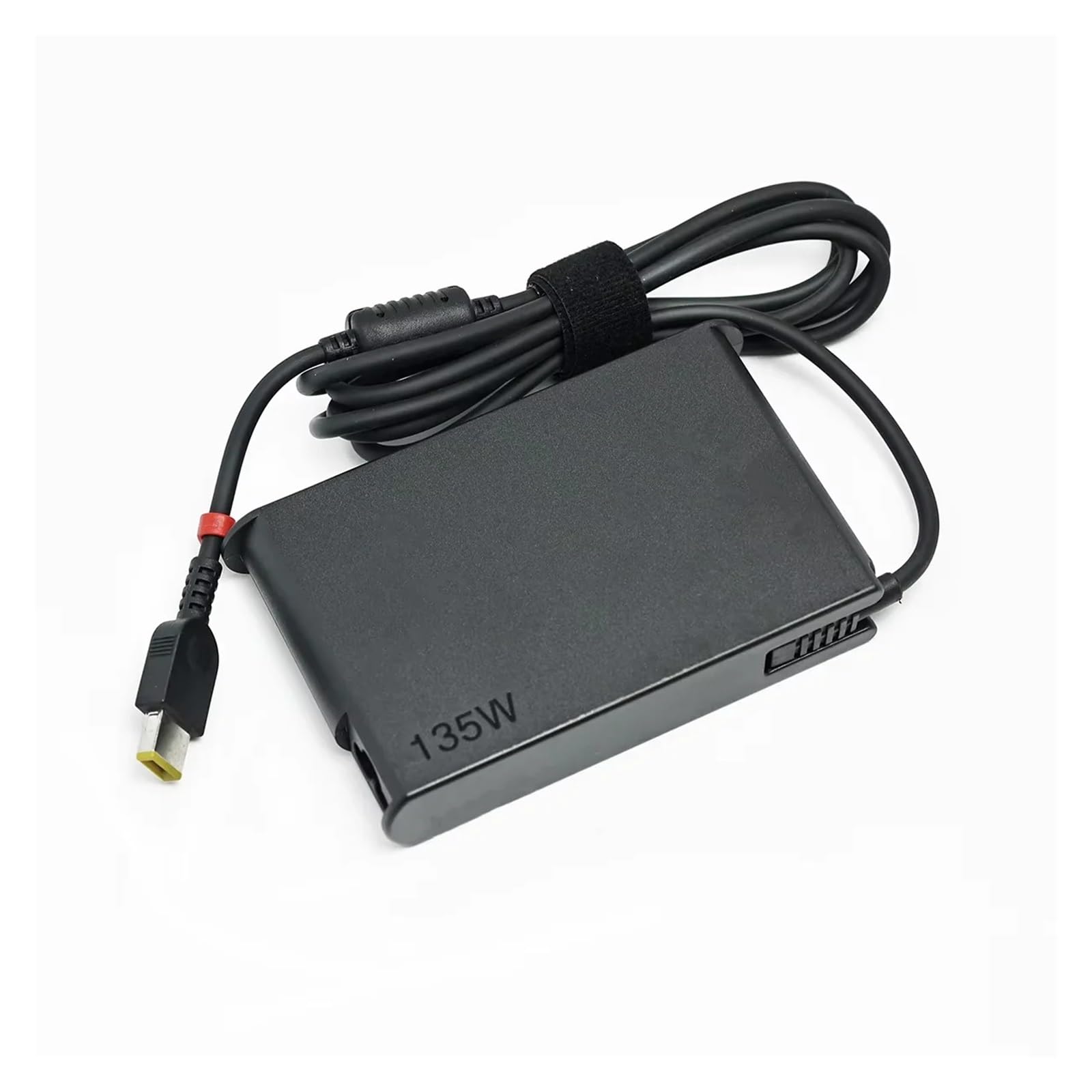 Adaptador for portátil 135W 20V cargador eficiente con conector rectangular 4