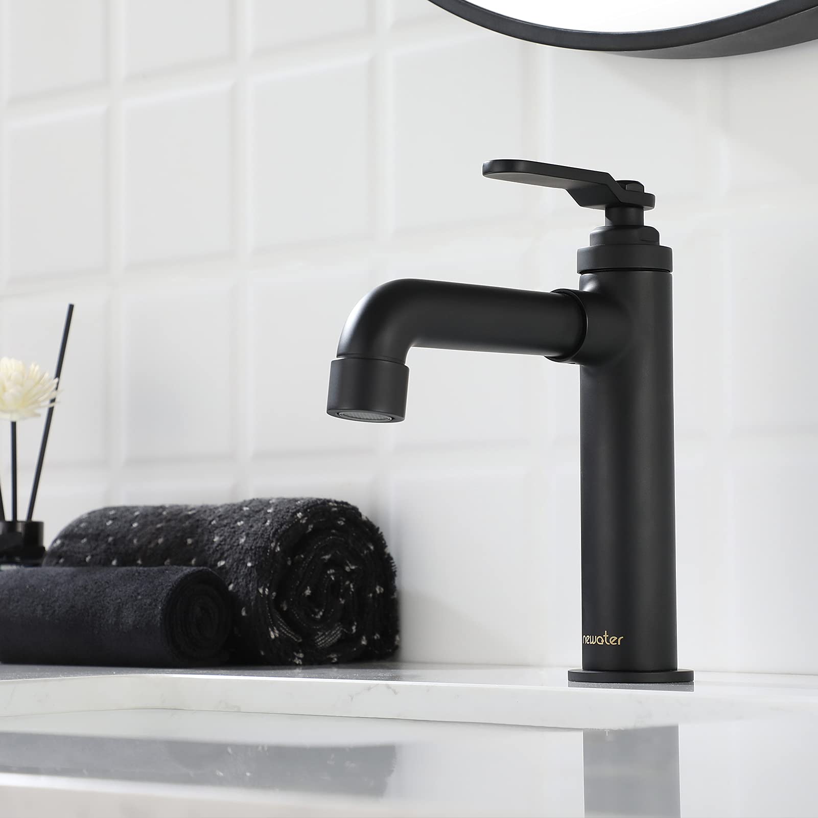 NEWATER Wasserfall-Wasserhahn Für Waschbecken – Gebürstetes Nickel, Messing, Einhand-Mischbatterie Mit Pop-Up-Ablauf