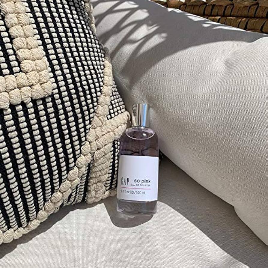 GAP so pink ボディローション ギャップ236ml 新品 GAP so pink ボディローション ギャップ236ml 新品