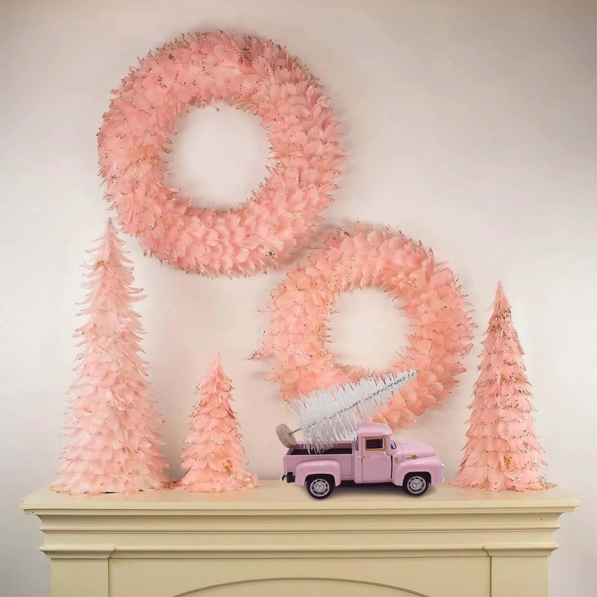 Mini Pink Christmas Truck Decoration with White Christmas Tree Vintage Farm Truck Ornament Retro Holiday Home Decor for Tiered Tray