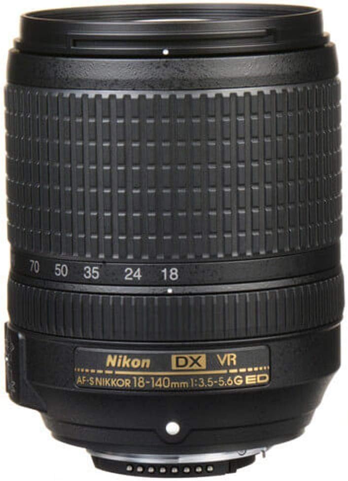 Lente Nikon 18-140mm f/3.5-5.6G ED VR AF-S DX NIKKOR