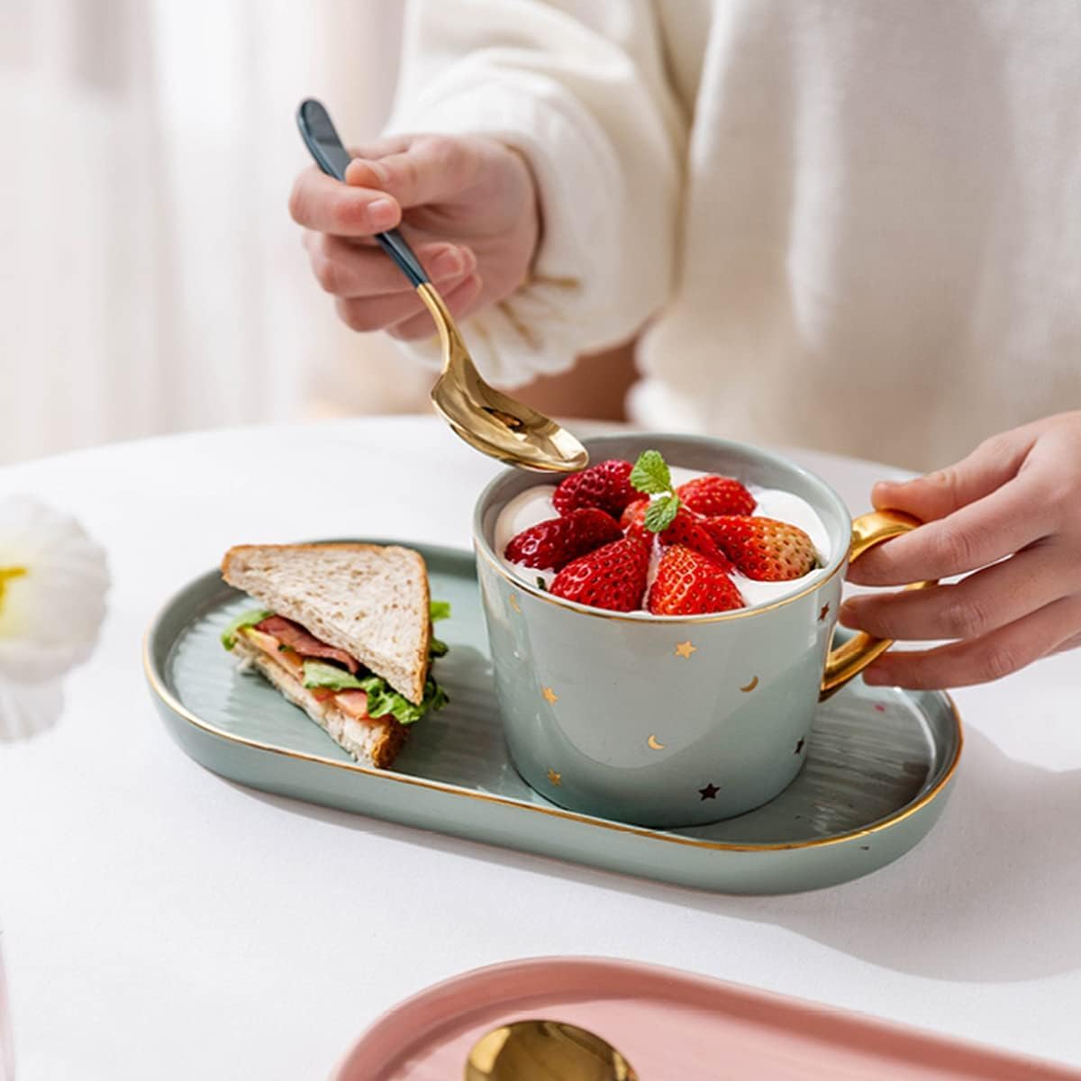 Ceramiczne kubki do kawy Kubek kempingowy dekoracyjny kubek emaliowany idealny do herbaty, płatków zbożowych, gorącej czekolady, mleka, 17,6 uncji, 1 sztuka(Gris)