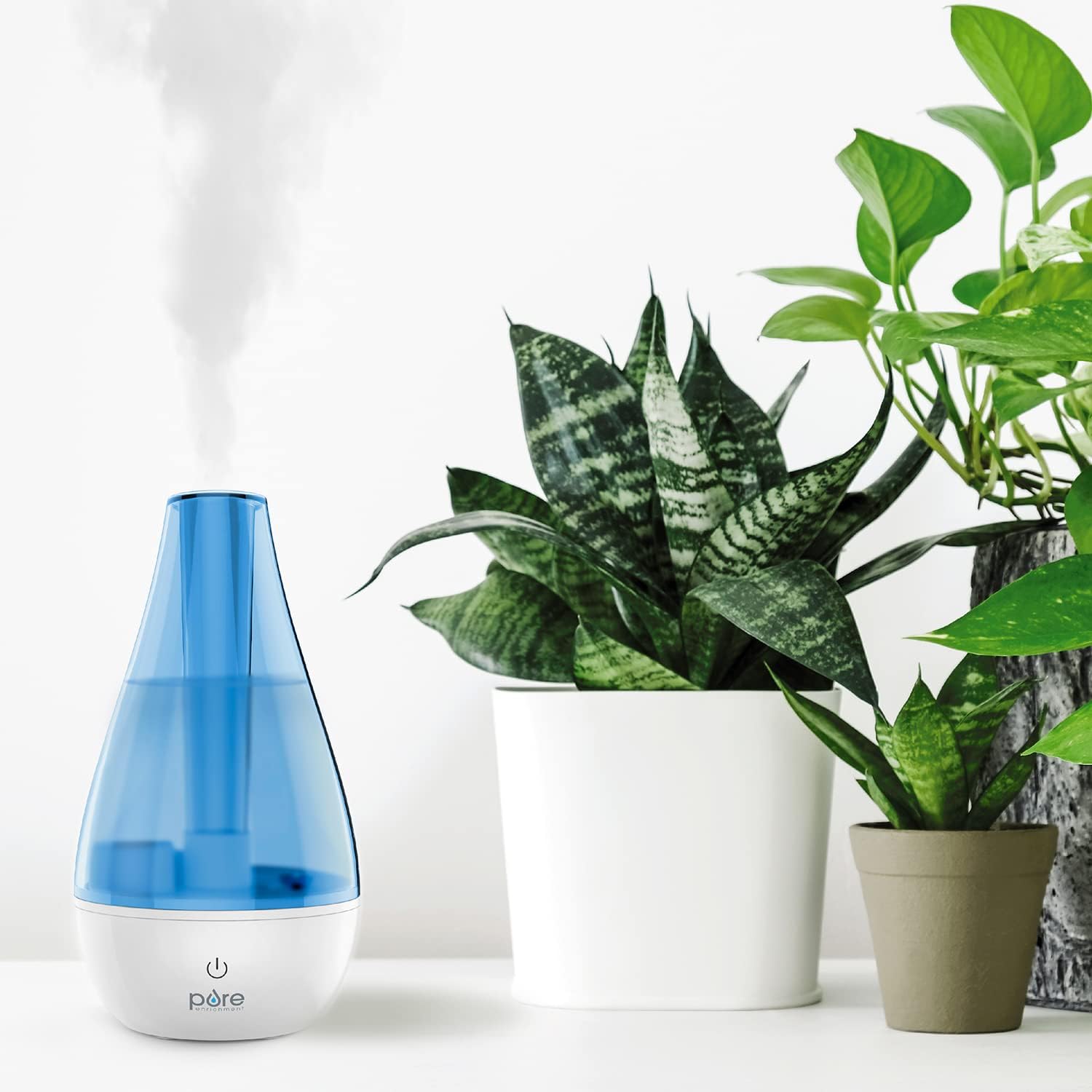 Quiet, long-lasting humidifier for bedroom, nursery, office, and plants with 360° rotation nozzle and night light.