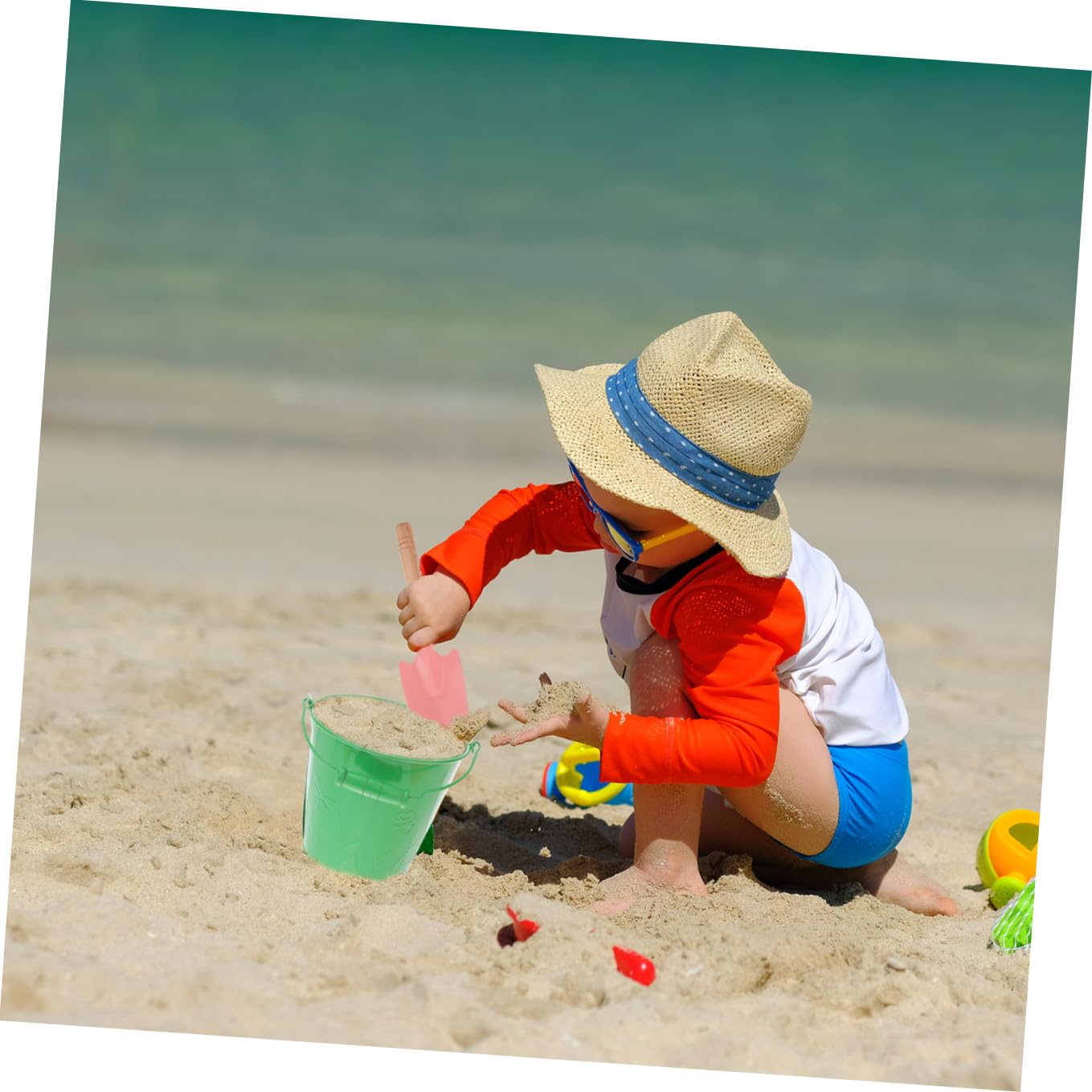 Kids Sand Bucket 6pezzi in Ferro con Shovel, Giocattolo | Festa Estiva, Leggero e Manico Robusto, per Bambini e Attività All'aperto Colore Casuale
