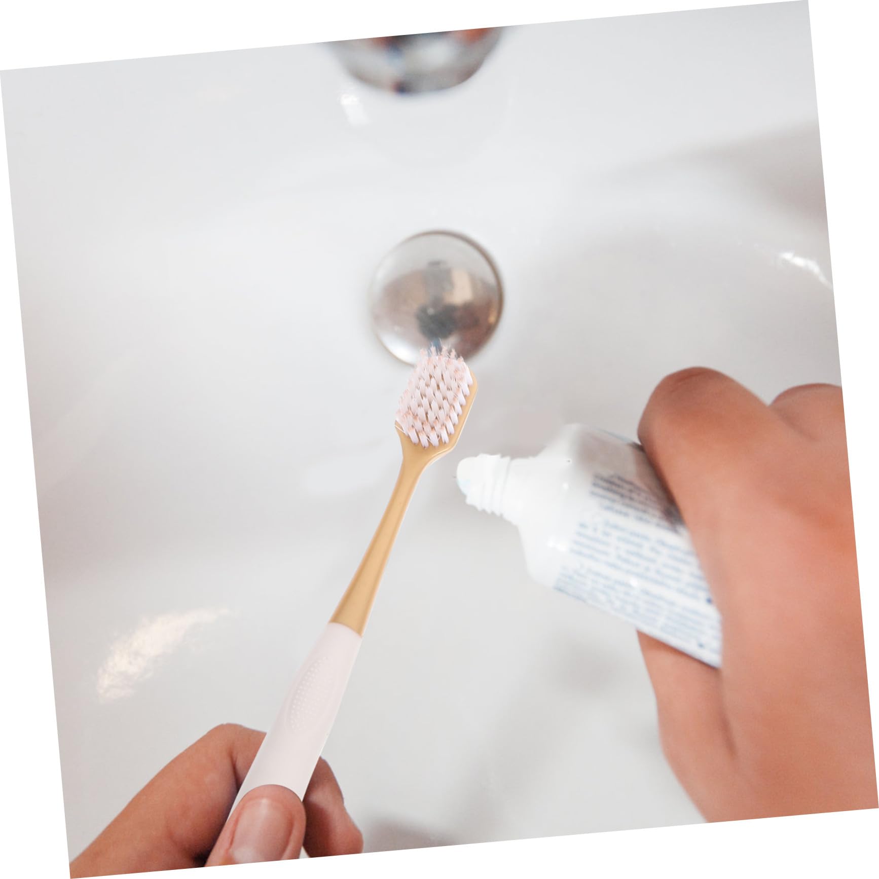 36 pezzi Spazzolini da Denti per Adulti Larga Setole Morbide Ergonomici per Uso e Viaggio Pulizia Profonda e dei Denti