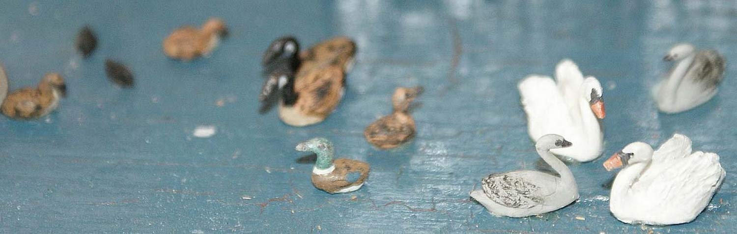Langley Models Waterfowl Swans, ducks, Geese OO Scale UNPAINTED Model Kit F123