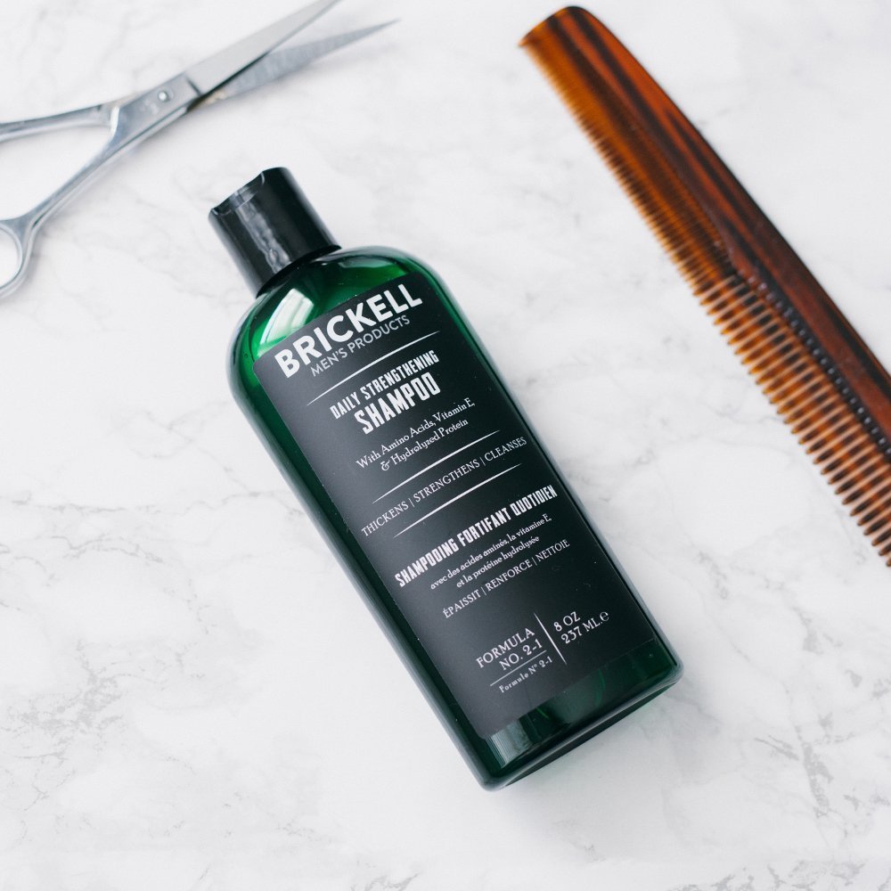 Brickell Men's Products Shampoo Rinforzante Quotidiano - Naturale ed Organico alla menta e all'olio di caieput, 237 ml (Confezione da 2)