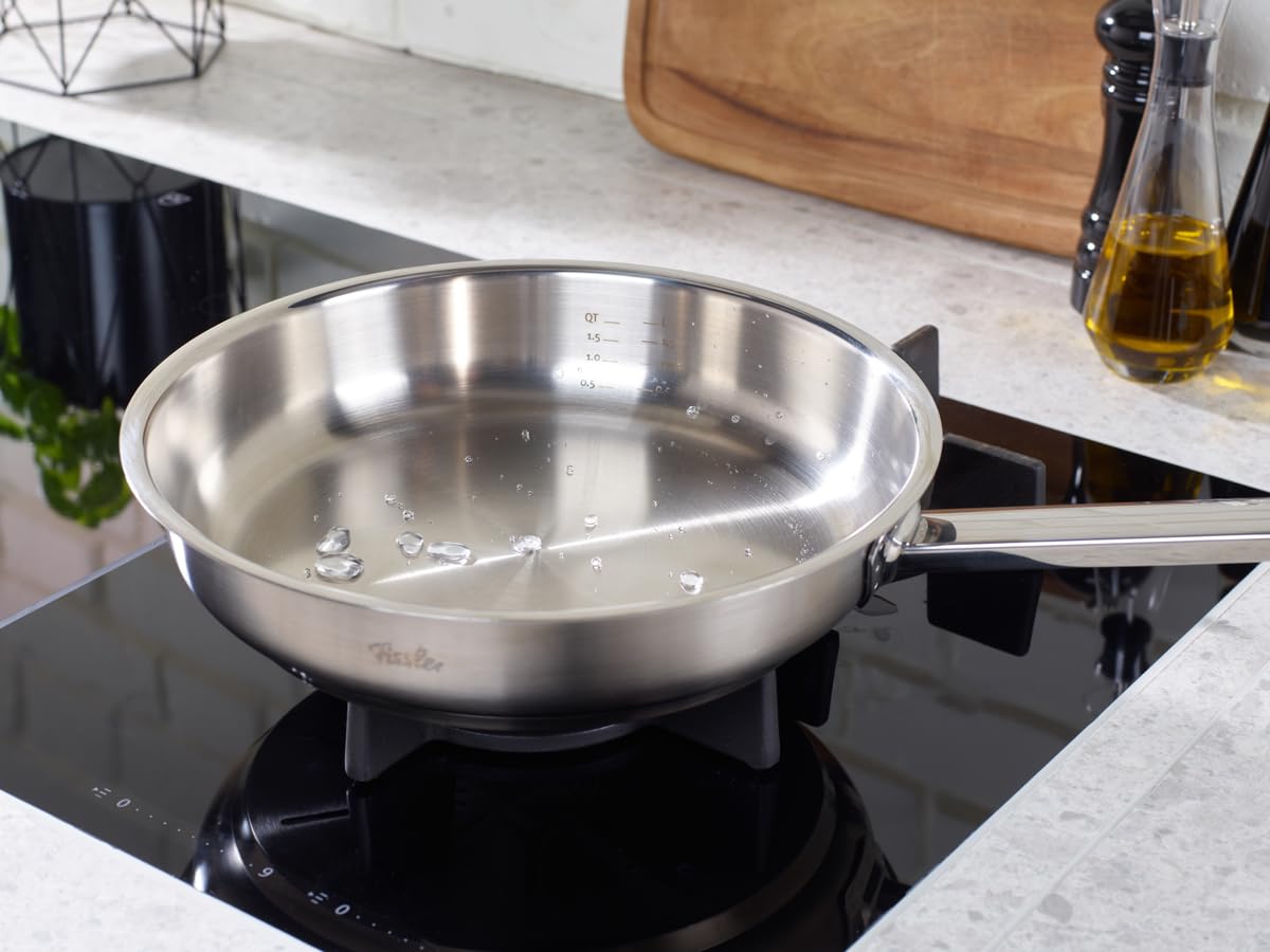 Fissler Profi Collection Padella in acciao inox 24 cm, con scala di misurazione, superficie Novogrill, cottura a induzione, Nuovo modello