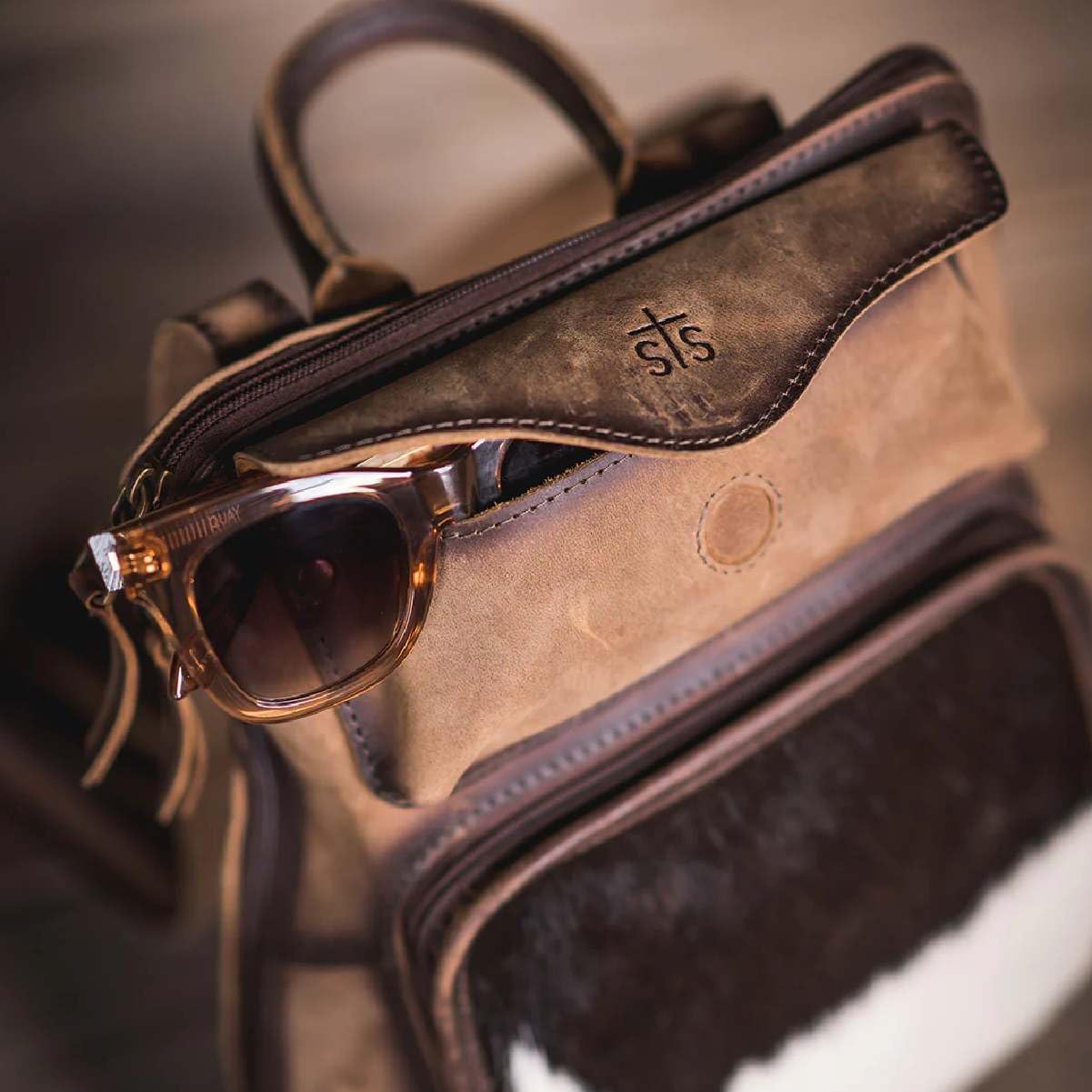 STS Cowhide Sunny Brown Backpack (STS-30803)