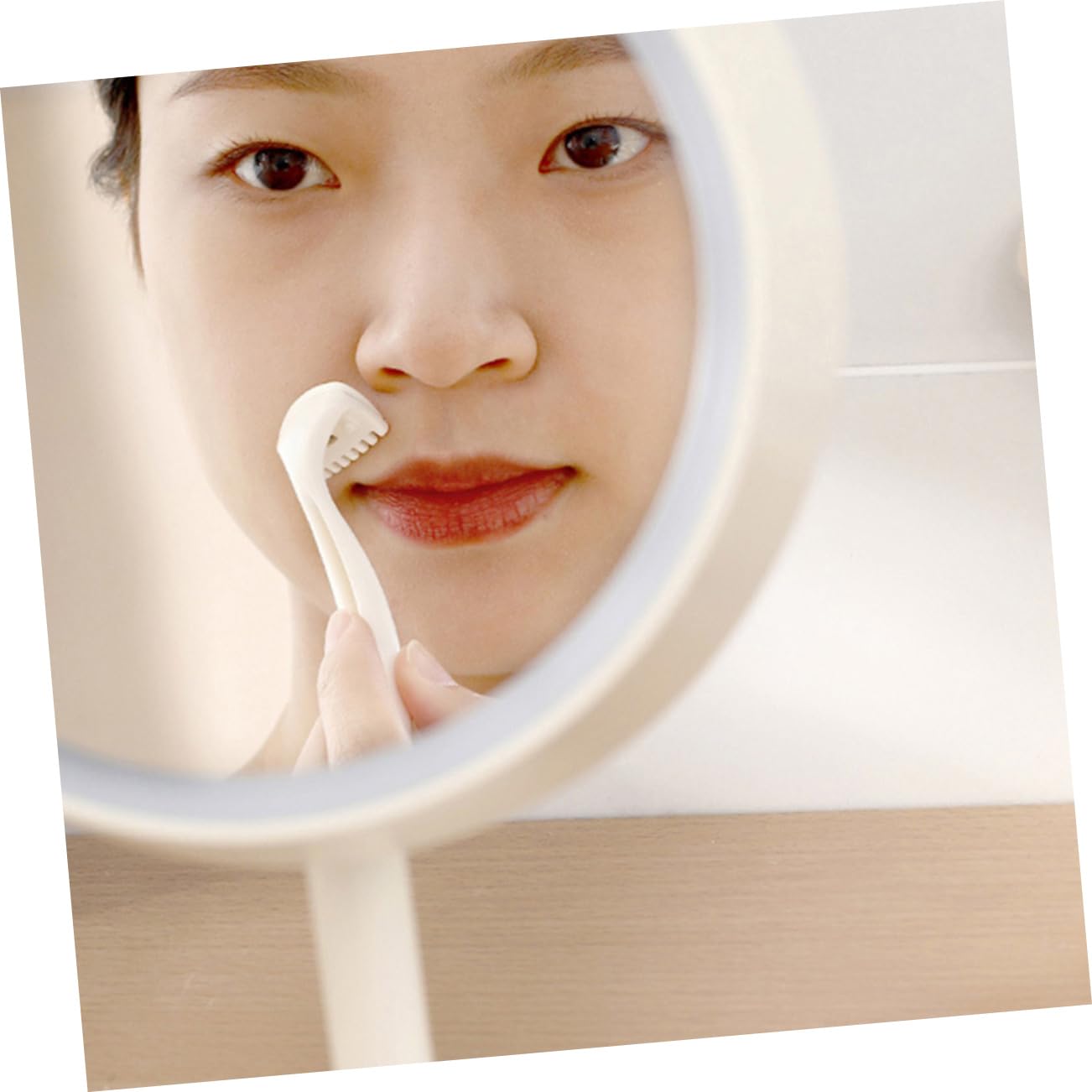 Outanaya 3pcs Women Hair Razor Set Intimate Body Hair Removal Tool for Arms Legs and Privates to Use for Novices Travel-friendly Design White Color