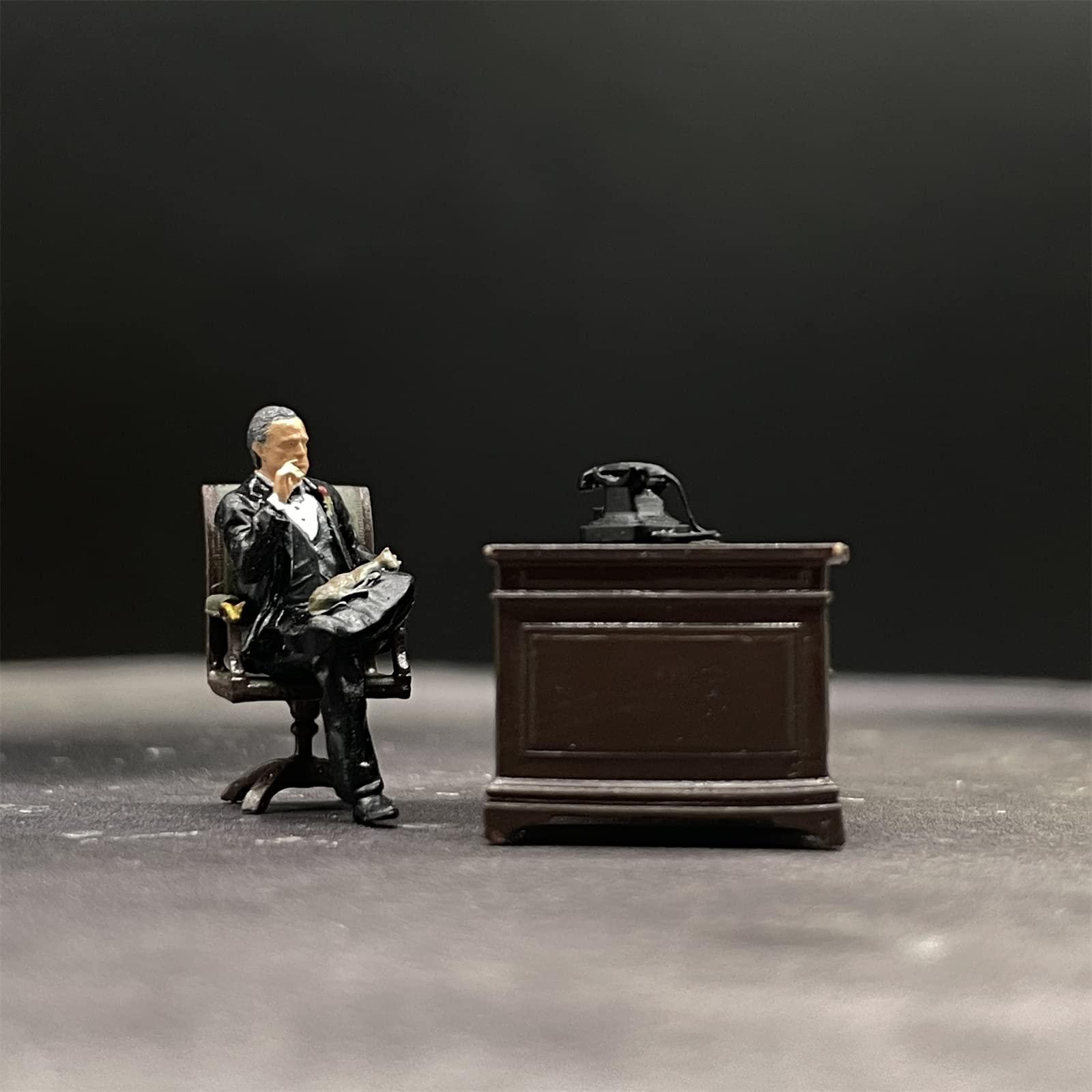 1/64 The • Godfather (ザ •ゴッドファーザー) ジオラマ Amazon | 1/64フィギュア Godfather Vito Corleone と Tommy