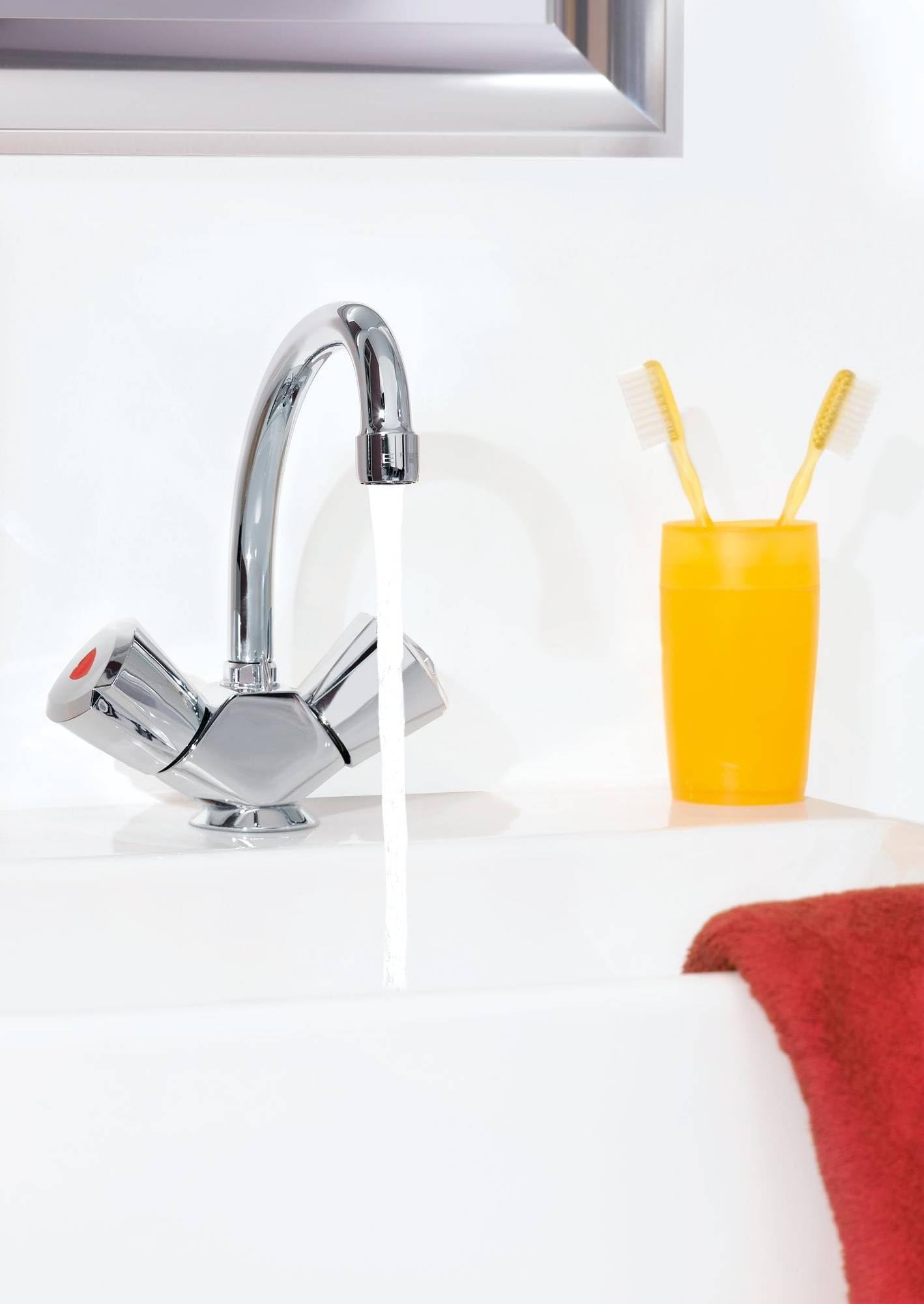 GROHE Costa trend 21102000 bateria umywalkowa z dwoma uchwytami i łańcuchem, chrom
