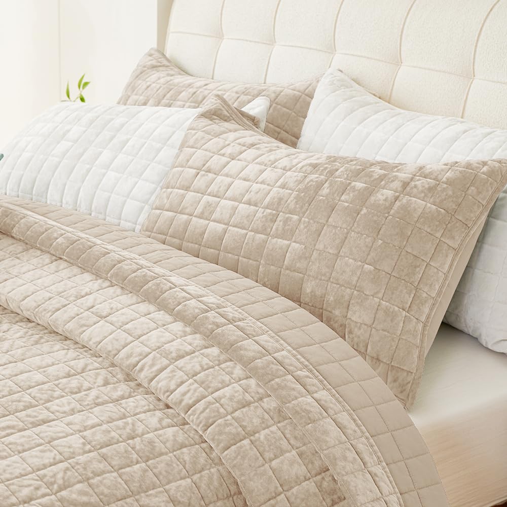 Luxurious Velvet King Quilt Set - Beige -7