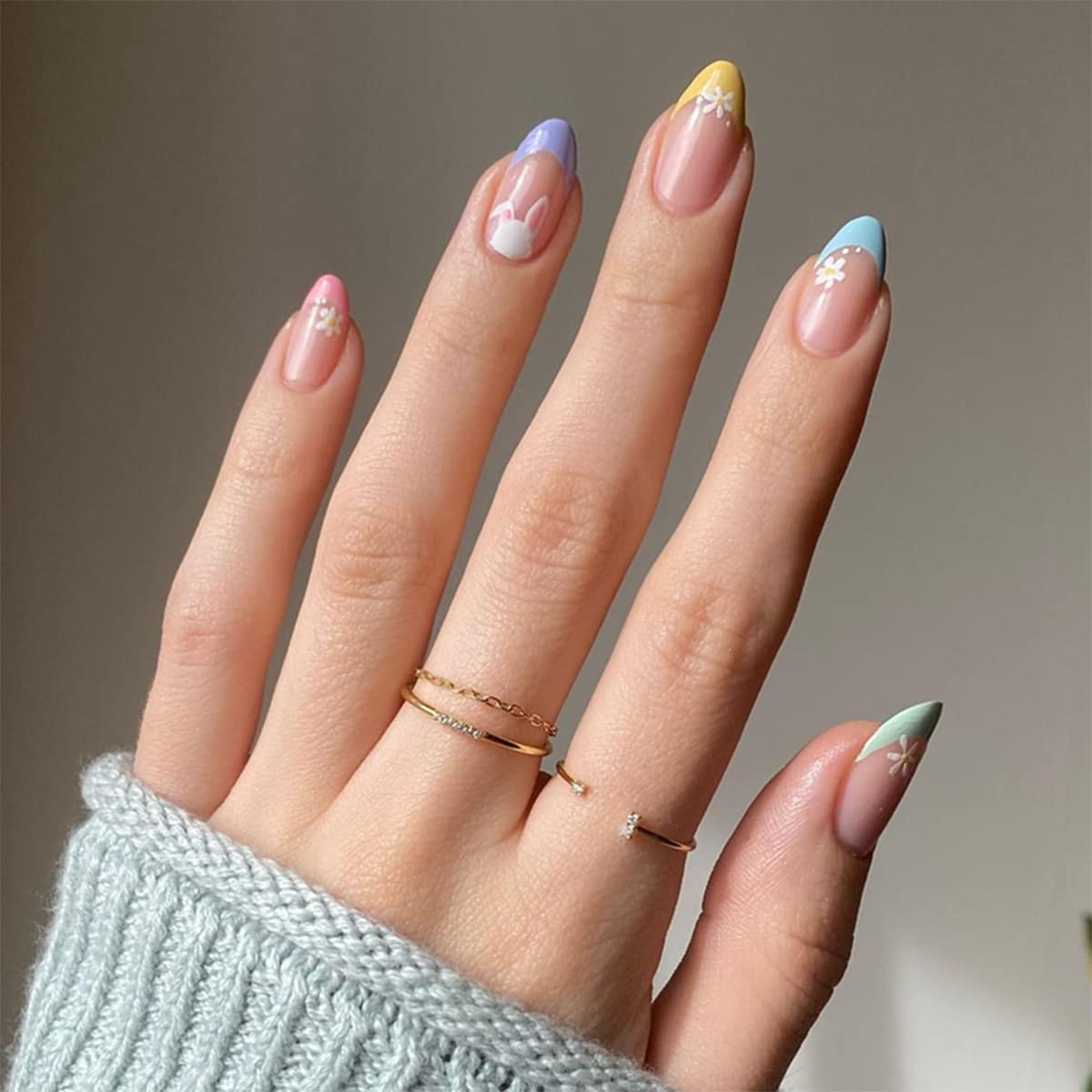 Flower Press on Nails Medium Length Almond Fake Nail Cute Bunny Rabbit False Nail for Easter Glossy Full Cover Designs Holiday Stick on Nails Artificial Manicure Decoration for Women and Girls 24PCS