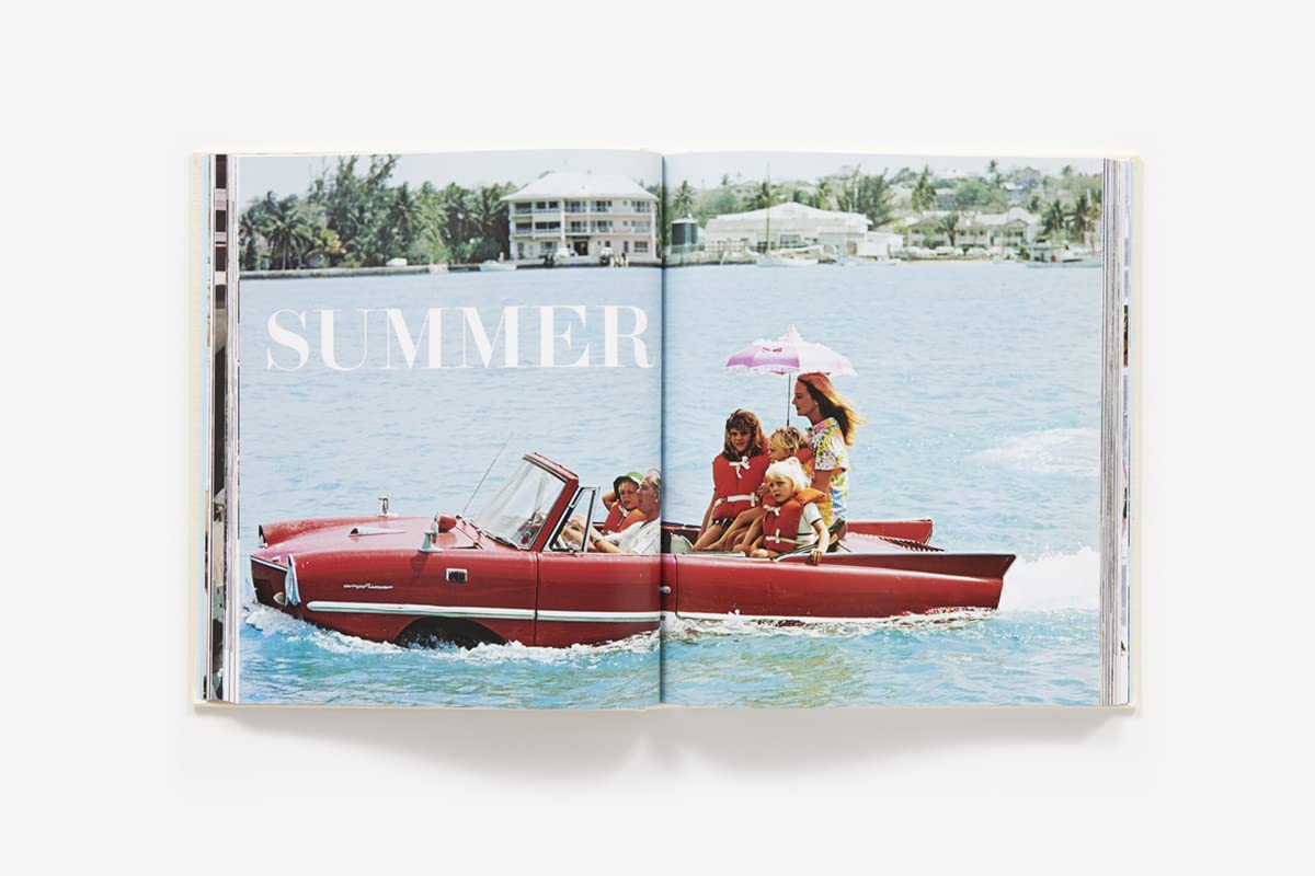 Slim Aarons: Style      Hardcover – October 19, 2021