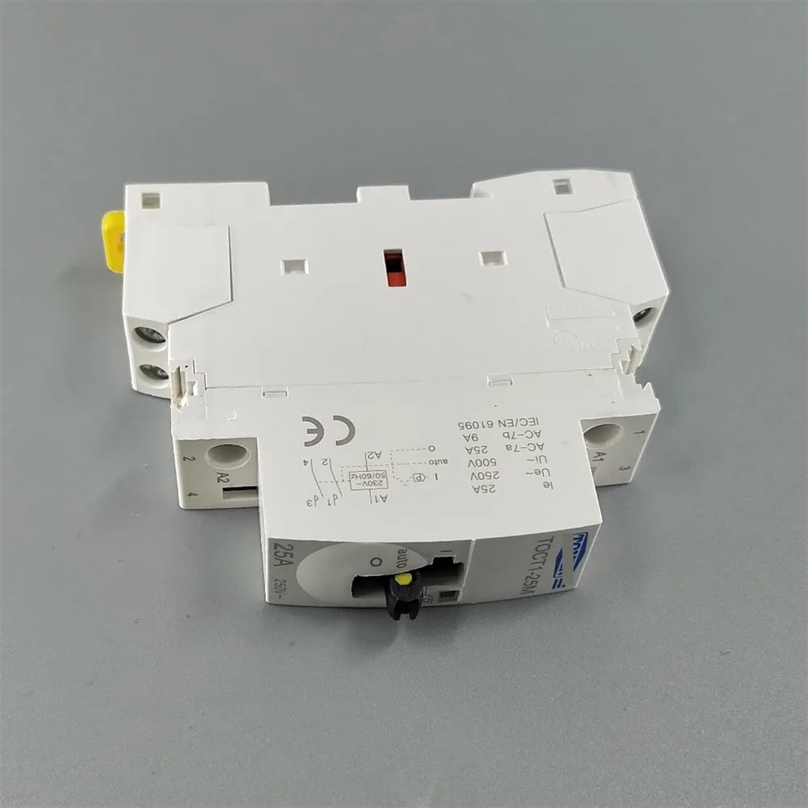 Stycznik modułowy AC do użytku domowego na szynie DIN 2P 25A 220V/230V 50/60 Hz z ręcznym przełącznikiem sterującym 2NO lub 1NO 1NC lub 2NC 1 szt. (1NO 1NC)