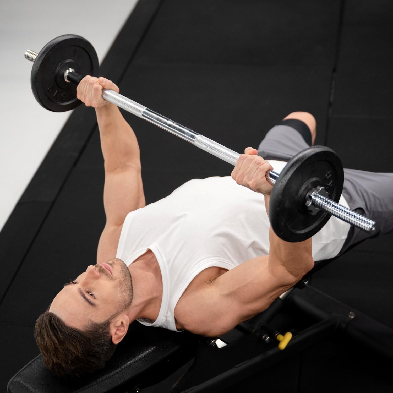 Gymtek Barres d'haltères courtes - Musculation - Fitness Haltérophilie - Barre d'haltère - Haltère - Acier trempé - Fermoirs en étoile