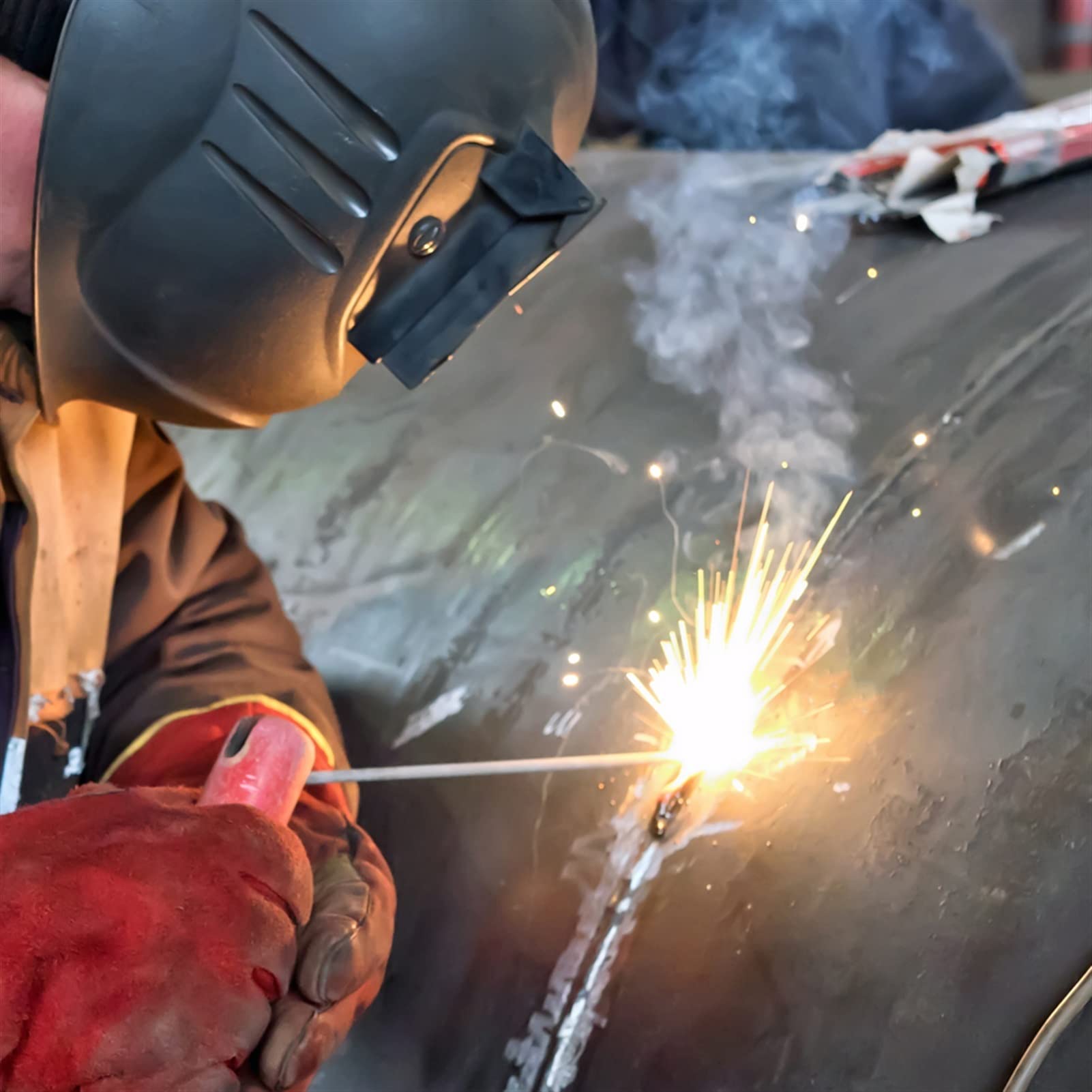 Aluminiowe pręty spawalnicze Drut rdzeniowy o wysokiej twardości, pręt spawalniczy(3.2mm)