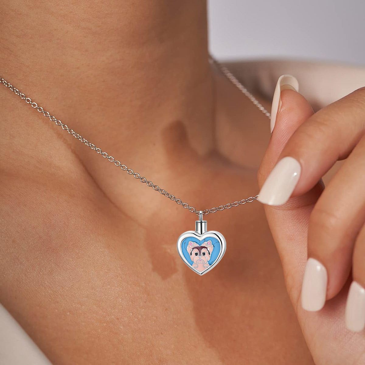 Personalisierte Urnenkette für Hunde aus 925er Sterlingsilber mit echtem Türkis, individuell graviert, Herz-Schmuck, Gedenkschmuck mit Trichterfüllung für Damen