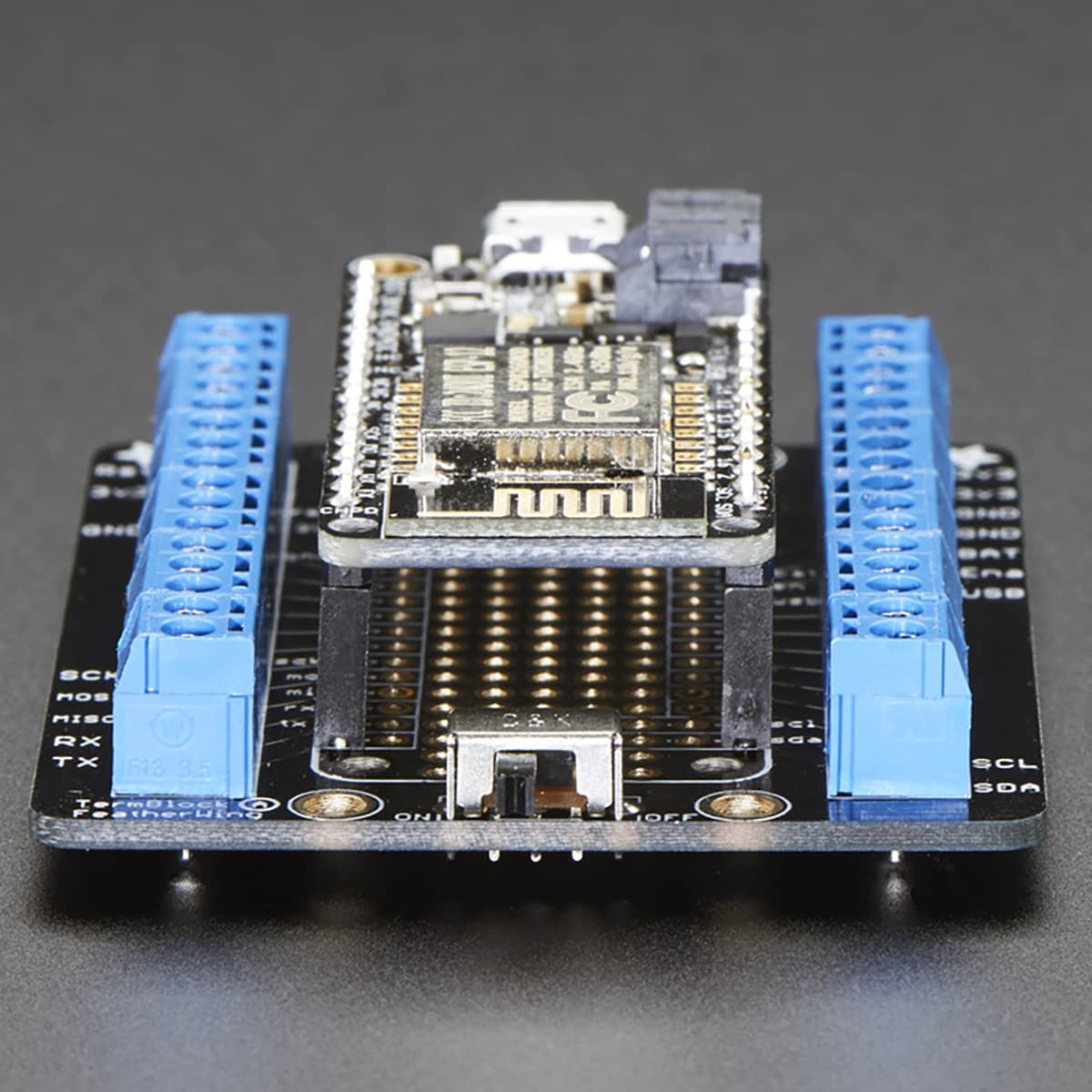 Adafruit FeatherWing Terminal Block Breakout – Fertig Aufgebaut, Für Alle Feather-Boards
