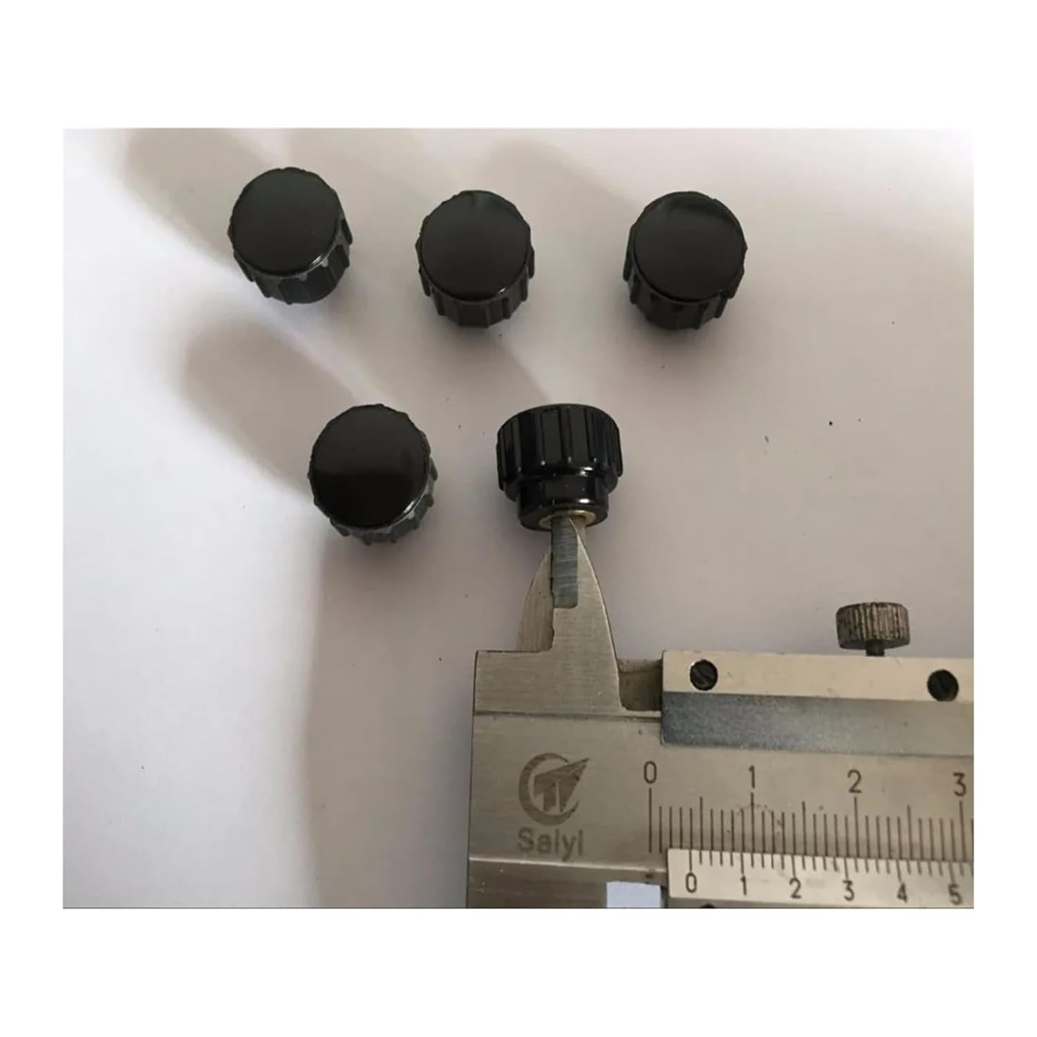 5pcs Black 4mm Feamle Thread 10mm Height Knurled Star Knob