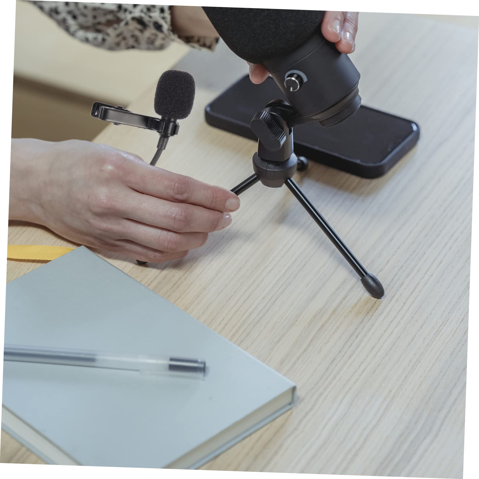 GLSTOY 2 Sets Professional Microphone Kit for Phone and Laptop Durable Mic Kit with Adapters for Interviews Recording and Live Performances