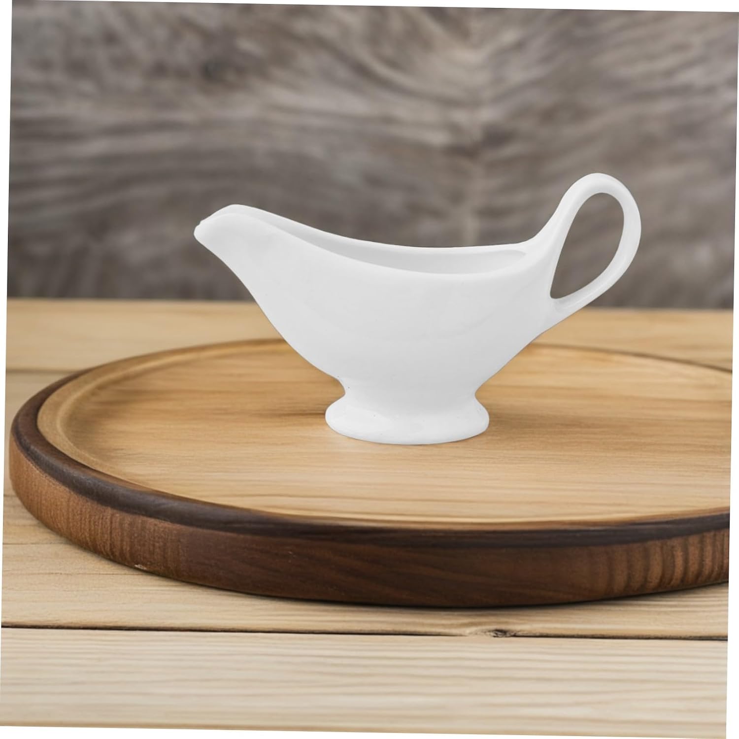 Ceramic Sauce Boat with Ergonomic Handle Gravy Pitcher for Restaurant Condiments and Sauces Table Decoration Dishwasher Safe
