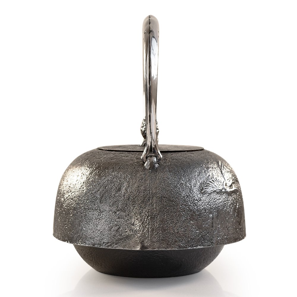 Amazon | 日本製 南部鉄器 水沢鋳物 砂鉄鉄瓶 平南部 『鶴亀 (ツルカメ