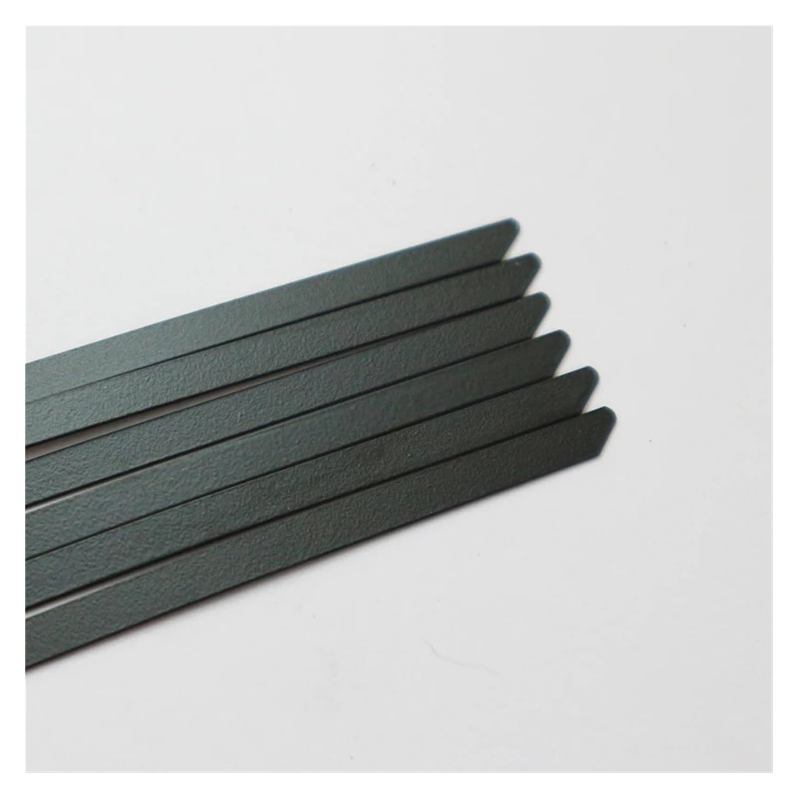 Fascette in acciaio inossidabile 25 fascette stringicavo in acciaio inox da 4,6x100/150/200/260/300/350/400 a 700 mm con chiusura a zip in metallo, rivestite multiuso(4.6X550 black 25PCS)
